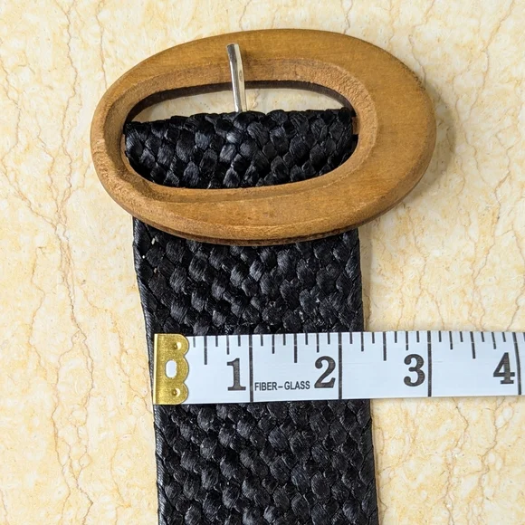 Vintage Woven Wide Straw Black Adjustable Belt.5" x 2 Oval Wooden Buckle - Picture 12 of 13